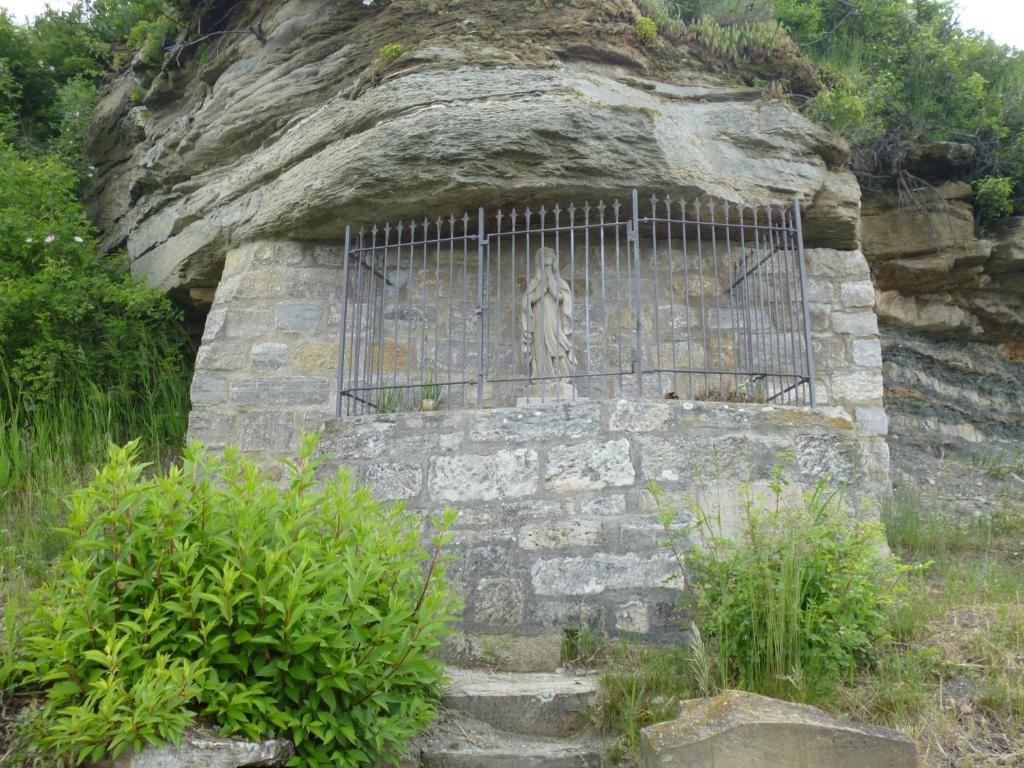 Hotel Garni Zum Hirschen Ипхофен Екстериор снимка